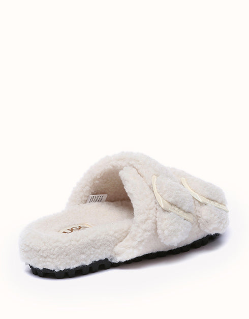 AUSTRALIAN SHEPHERD® Jennie Slipper