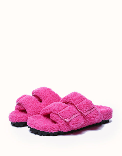 AUSTRALIAN SHEPHERD® Jennie Slipper