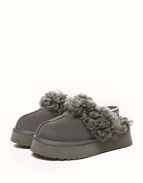 AUSTRALIAN SHEPHERD® Waffle Curly Platform