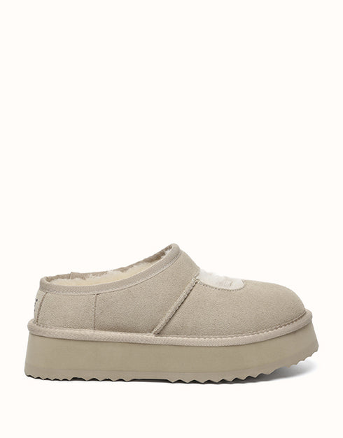 AUSTRALIAN SHEPHERD® Carmella