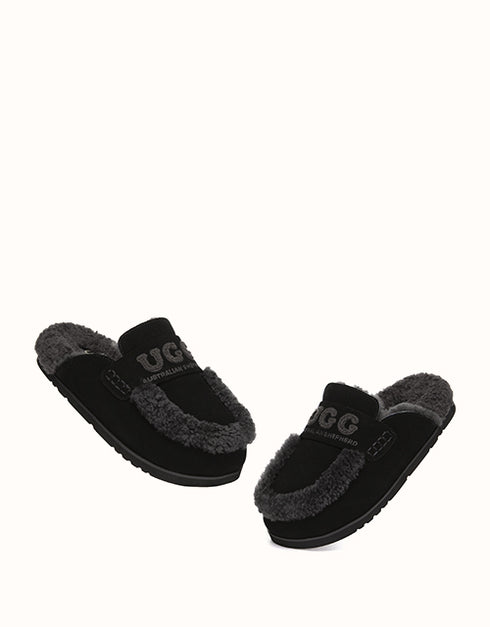 AUSTRALIAN SHEPHERD® Lora