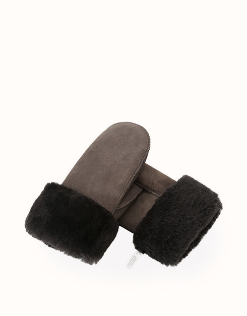 AUSTRALIAN SHEPHERD® Sheepskin Mittens
