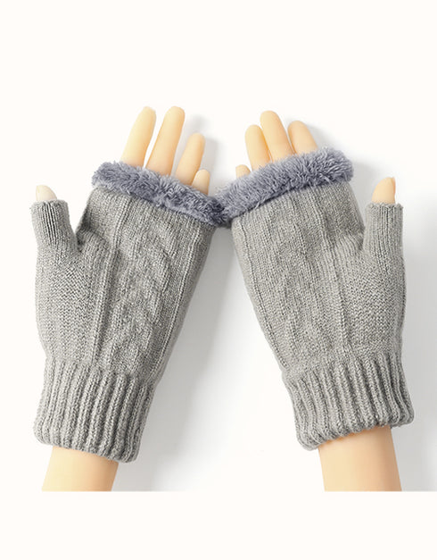 EVERAU® Fingerless Ultra Plush Knit Gloves