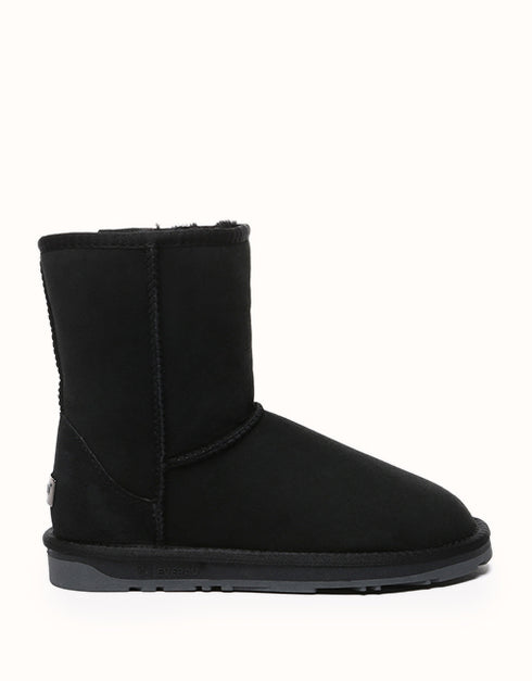 UGG EVERAU® Short Classic