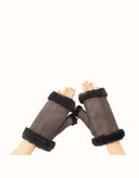 AUSTRALIAN SHEPHERD® Fingerless Sheepskin Mittens